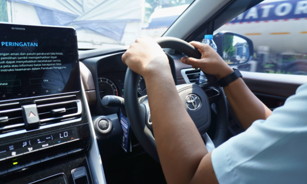 Safety Driving: Teknologi Dan Strategi Mengurangi Risiko