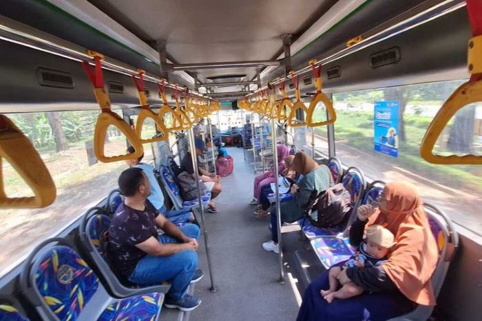 Transportasi Umum Mengalami Peningkatan Pengguna