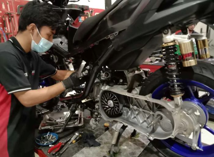 Perawatan Rutin Motor Agar Tetap Irit Dan Tahan Lama